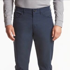 Public Rec Gray Dealmaker 5 Pocket Pant  36/32 EUC